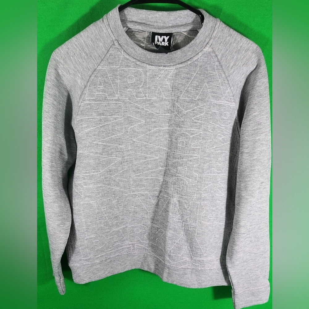 Beyoncé Ivy Park Soft Sweatshirt Women’s Size MEDIUM In Gray With Stitching